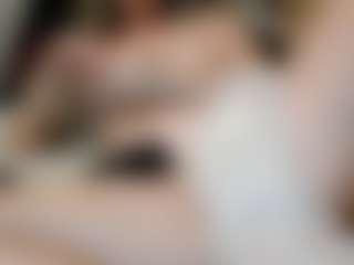 ilaiza's Live Sex Cam Show