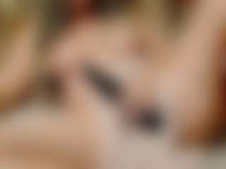 Live cam show with ilaiza - Fingering on Gym Cam Girls
