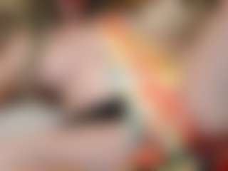ilaiza MILF webcam performer live streaming