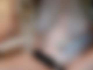 Live cam show with ilaiza - Smoking on Gym Cam Girls