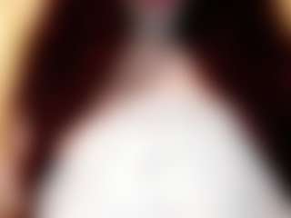 ilaiza MILF webcam performer live streaming