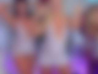 Live cam show with rachelquinn - Shaved Pussy on dropp.cam