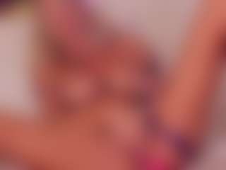 Live cam show with rachelquinn - Fetish Big Tits on livesuperchat.net