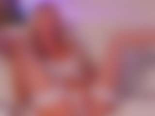 Live cam show with rachelquinn - Sexy on Mixed Magazine Live