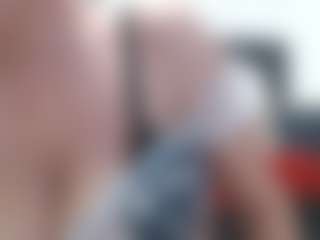 Live cam show with andreeaboobs - Gagging on instabang