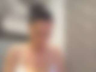 andreeaboobs's Live Sex Cam Show