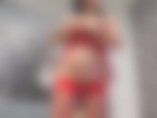 Live cam show with andreeaboobs - Average on WildCum