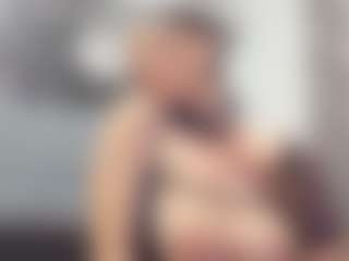 andreeaboobs's Live Sex Cam Show