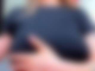 Live cam show with evelynerosse - Average on Camsoda