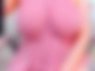 Live cam show with evelynerosse - Living Room on Camsoda