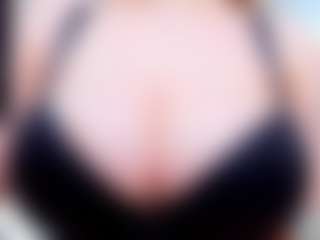 Live cam show with evelynerosse - MILF Teen (18+) on Soda Cam