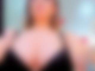 Live cam show with evelynerosse - Average on Camsoda