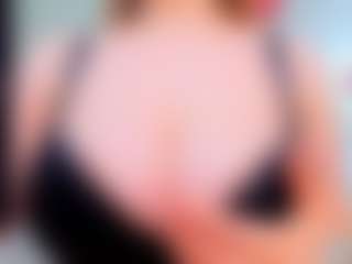 Live cam show with evelynerosse - Sexy on Camsoda
