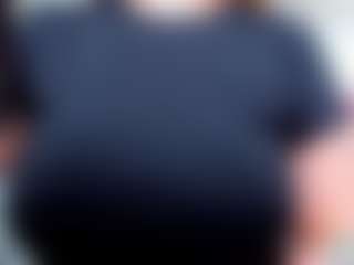 Live cam show with evelynerosse - Petite on Chatstar