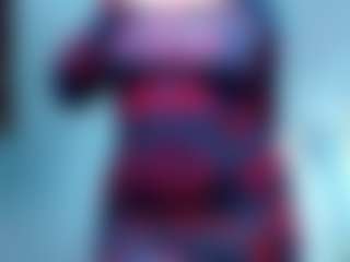 Live cam show with evelynerosse - Blonde Hair MILF on CamClone