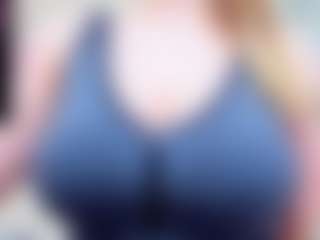 evelynerosse's Live Sex Cam Show