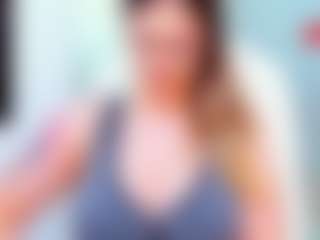 Live cam show with evelynerosse - Living Room on LiveSexCams6