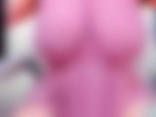 Live cam show with evelynerosse - Curvy MILF on hrnylive.com