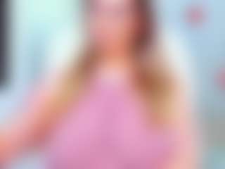 Live cam show with evelynerosse - Blonde Hair Petite on Milfs Live