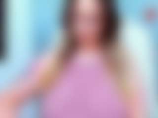 Live cam show with evelynerosse - Petite on Camsoda