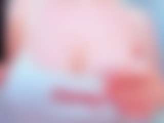 Live cam show with evelynerosse - Fingers on CamClone