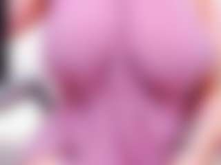 Live cam show with evelynerosse - Living Room on camwithhim.com