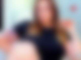 evelynerosse MILF webcam performer live streaming