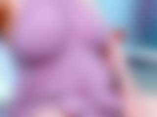 Live cam show with evelynerosse - Middle Aged on SmokeAndPoke