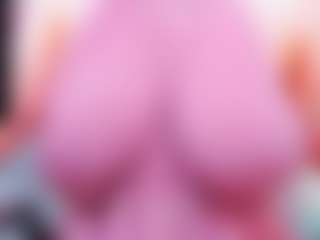 Live cam show with evelynerosse - Blonde Hair MILF on Fit Hotties