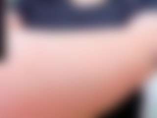 Live cam show with evelynerosse - Blonde Hair Middle Aged on mypornchat.com