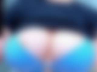 Live cam show with evelynerosse - Amateur MILF on hornycams.live
