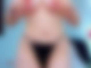 Live cam show with evelynerosse - Office on Camsoda