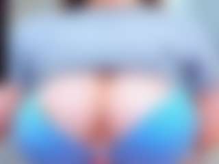 Live cam show with evelynerosse - Lesbian on eurowanks.com
