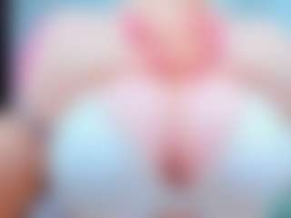Live cam show with evelynerosse - Curvy MILF on Camiplay Live