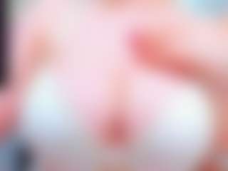 Live cam show with evelynerosse - HD MILF on Camsoda