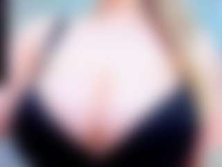 evelynerosse's Live Sex Cam Show