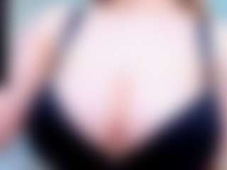 Live cam show with evelynerosse - Curvy Small Tits on Camsoda