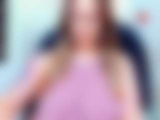 Live cam show with evelynerosse - Amateur on Camsoda