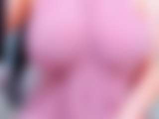 Live cam show with evelynerosse - Living Room on Camsoda