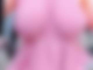 Live cam show with evelynerosse - Living Room on Camsoda