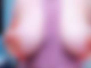 Live cam show with evelynerosse - Blonde Hair Middle Aged on liverealitysex.com
