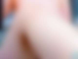 Live cam show with evelynerosse - Blonde Hair on Soda Cam