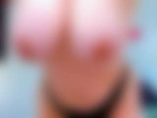 evelynerosse's Live Sex Cam Show