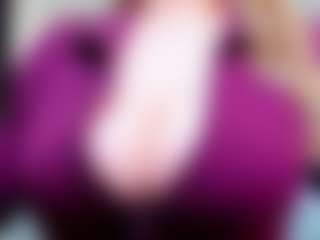 Live cam show with evelynerosse - Lesbian on Fit Hotties