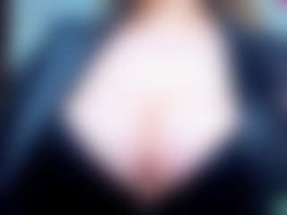 Live cam show with evelynerosse - Middle Aged on sexylive.show