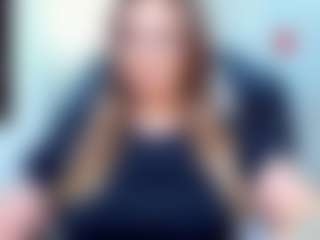 Live cam show with evelynerosse - Average on Latina Girls