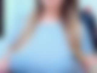 Live cam show with evelynerosse - Petite on sexylivex.com