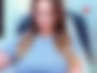 Live cam show with evelynerosse - Petite MILF on Big Tits