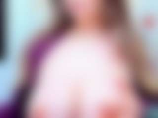 Live cam show with evelynerosse - Solo on Camsoda