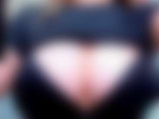 Live cam show with evelynerosse - Office on chickslive.net
